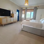 Katalyma Thalassa * イキソス