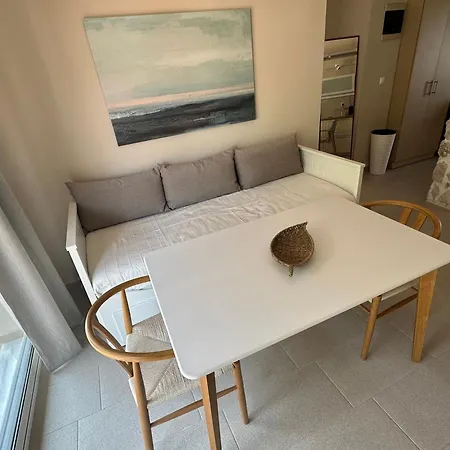 Katalyma Thalassa * Ixiá