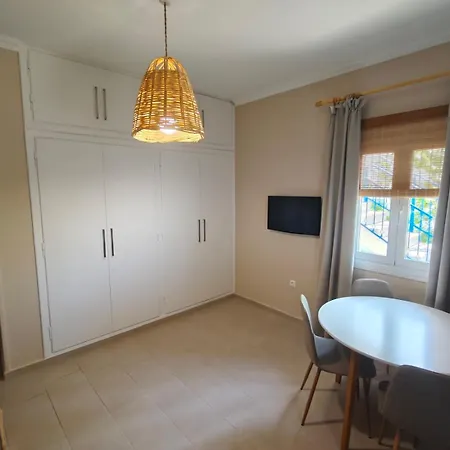 Katalyma Thalassa Ixia (Rhodes)