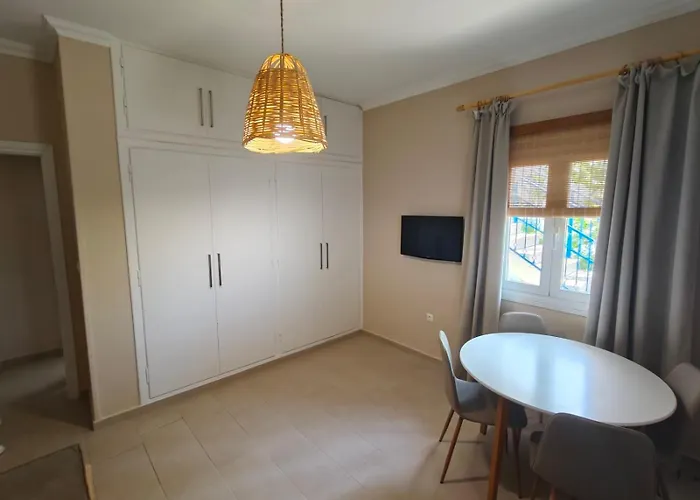 Katalyma Thalassa Ixia (Rhodes)